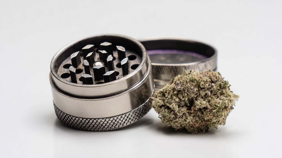 Grinder: Metall, Siebgrinder, Edelstahl, Holzgrinder kaufen? Tipps